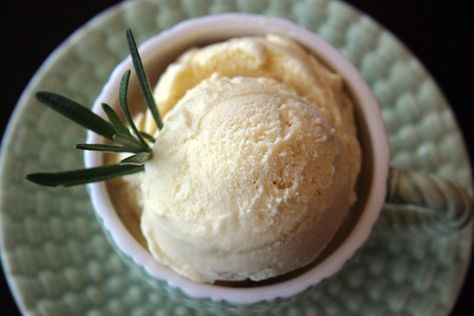 Olive Oil Gelato, Olive Oil Ice Cream, Peach Cake, Olive Grove, 3 Eggs, Ice Cream Recipe, Cake Cupcakes, Fresh Rosemary, Homemade Ice