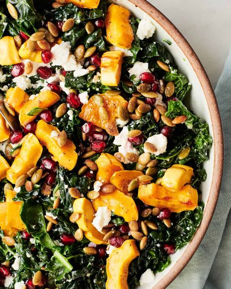 This Fall Harvest Salad is bright, full of nourishing autumnal ingredients like kale and squash. Make it in less than 20 minutes! Pomegranate Kale Salad, Fall Harvest Salad, Winter Salads, Harvest Salad, Delicata Squash, Autumn Salad, Winter Salad, Gut Microbiome, Lunch Salads