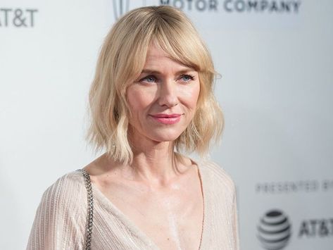 Bottleneck Bangs, Flippy Hair, New Hair Trends, Curtain Fringe, Popular Hair, Bangs With Medium Hair, Tribeca Film Festival, Naomi Watts, Long Bangs