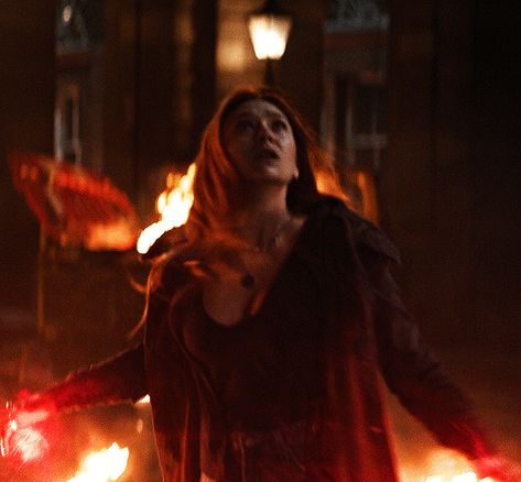 Emo Wanda, Witch Powers, Witchcraft Spells For Beginners, Witch Pictures, Katerina Petrova, Best Marvel Characters, Chaos Magic, Lady Loki, Elizabeth Olsen Scarlet Witch