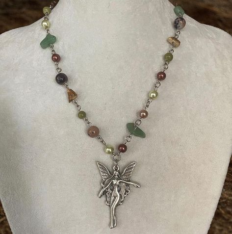 Hippie Jewelry Aesthetic, Whimsigoth Jewelry, Crystal Bead Jewelry, Beads Craft Jewelry, Earthy Jewelry, Indie Jewelry, Jewelry Aesthetic, Witchy Jewelry, Jewelry Accessories Ideas