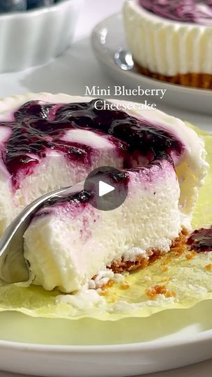 Cookie Crust Cheesecake, Blueberry Cheesecake Recipe, Dessert Cups Recipes, Biscoff Biscuits, Wet Sand, Biscoff Cookies, Gluten Free Recipes For Breakfast, Bite Size Desserts, Cheesecake Filling