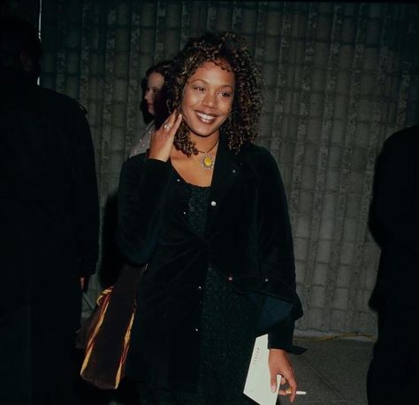 🚀 on Twitter: "Rachel True in the 1990s 📸… " Rachel True, Black 90s Fashion, The Cosby Show, Casual Couture, Beautiful Smile Women, Hollywood Glamour, Lookbook Outfits, Beautiful Smile, Celebrity Pictures