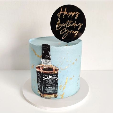 Whisky Cake Design, Ballantines Whisky, Whisky Cake, Jack Daniel's Tennessee Whiskey, Bento Cake, Tennessee Whiskey, Cookie Dough Cafe, Baking Ingredients, Themed Cakes