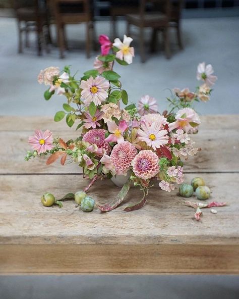 Growing Peonies, Kangaroo Paw, Flower Farmer, Weddings By Color, Vase Arrangements, Floral Designer, August 20, Wedding Table Centerpieces, Floral Color