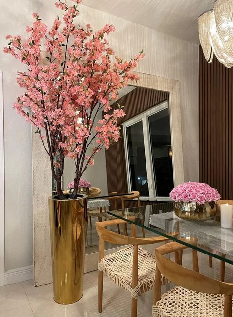 Big Fake Plants, Flowers For Planters, Formal Room Ideas, Easy Flower Arrangements Diy, White Magnolia Tree, Room Decor Flowers, Glamorous Wedding Venue, Pink Cherry Blossom Tree, Big Pots