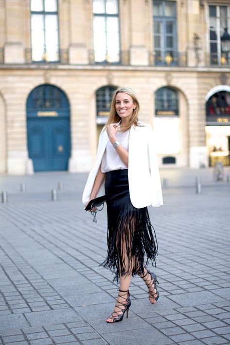 French Fringe, Pinterest Predicts, Estilo Hippie, Memorial Day Weekend, Fringe Skirt, Girl Things, Street Style Chic, Blazer Outfits, Style And Grace