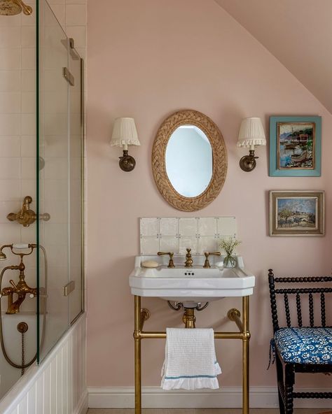 All Posts • Instagram Cotswold Cottage, Be Calm, Cottage Bathroom, Brown Bathroom, Chic Bathrooms, Pink Bathroom, Traditional Bathroom, House Bathroom, Bathroom Styling