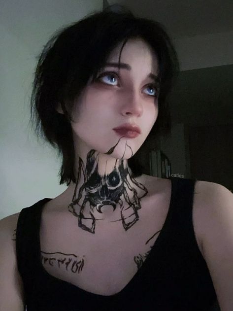 Baldur's Gate Portraits, Cyberpunk Tattoo, Sally Face Game, Diy Clothes And Shoes, Alt Girls, Goth Women, Female Portraits, Henna Tattoo Designs, Animation Design