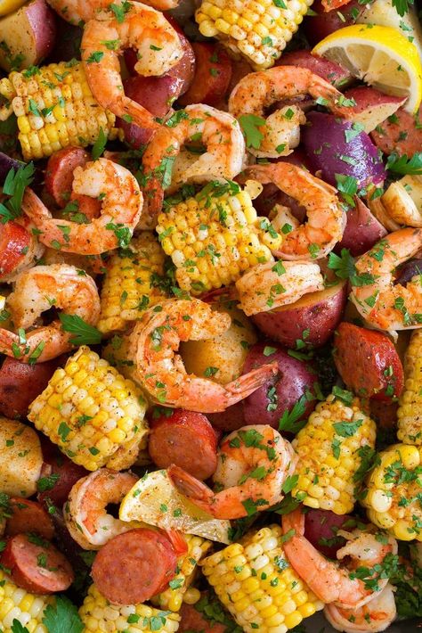 Shrimp Corn, Shrimp Boil Recipe, Best Shrimp Recipes, Seafood Boil Recipes, Berbuka Puasa, Boiled Food, Clam Recipes, Shrimp Boil, Shrimp Recipes Easy