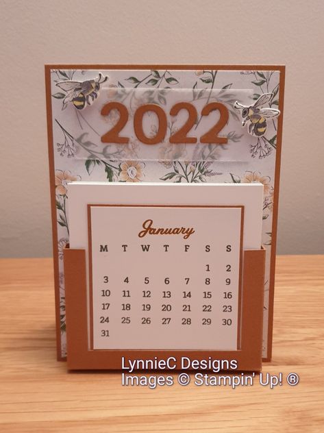 Handmade Desk Calendar, Diy Desk Calendar, Easel Calendar, Post It Note Holders, Make A Calendar, 달력 디자인, Calendar Craft, Diy Calendar, Mini Calendars