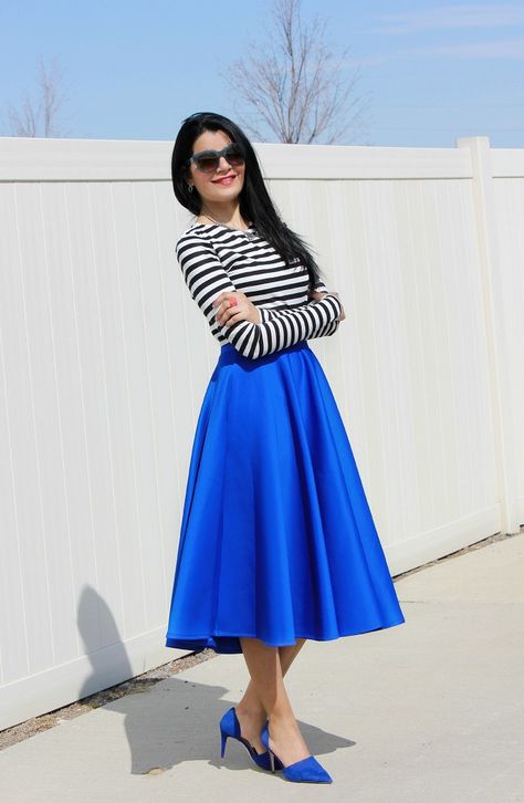 Cobalt Blue Monochrome Outfit, Cobalt Blue Midi Skirt Outfit, Cobalt Skirt Outfit, Cobalt Blue Skirt Outfit, Royal Blue Skirt Outfit Ideas, Royal Blue Skirt, Royal Blue Skirt Outfit, Blue Skirt Outfit Ideas, Silky Skirt Outfit