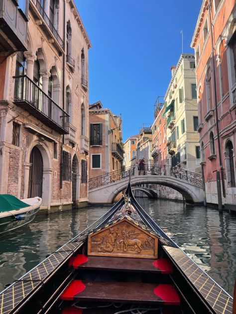 venice|gondola|italy Venice Gondola Ride Pictures, Venice Gondola Ride, Gondola Venice, Venice Gondola, Gondola Ride, Europe 2024, Italian Summer, Story Ideas, Adventure Awaits