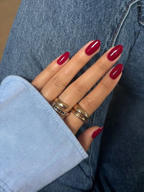 Winterberry Nails, Frosted Cranberry Nails, Cool Tone Red Nails, Christmas Nails Red Square, Nails Colors 2024, Halle Sandberg Nails, Raspberry Red Nails, Nails On Real Nails, Reddish Pink Nails