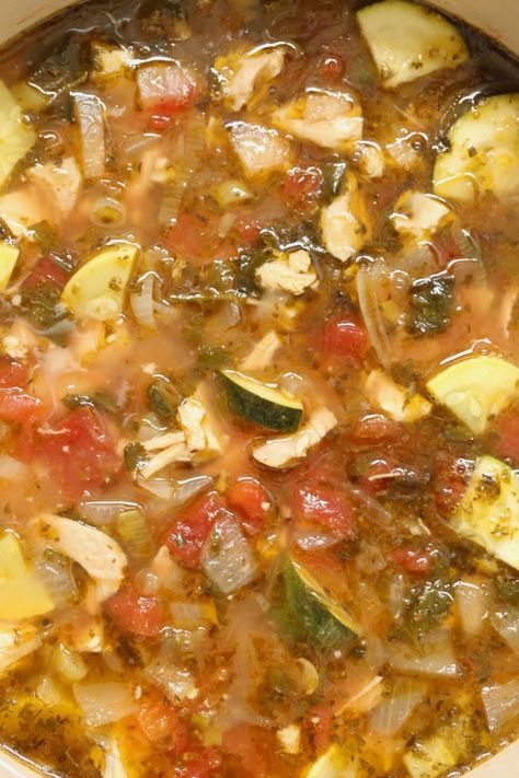 Healthy Tortilla Soup Recipes, Soup With Squash, Easy Tortilla Soup, Authentic Chicken Tortilla Soup, Healthy Tortilla Soup, Soup With Zucchini, Mexican Vegetable Soup, Mexican Tortilla Soup, Best Chicken Tortilla Soup