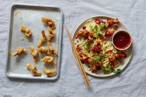 Miso Dressing Recipe, What Is Tofu, Crispy Baked Tofu, Sticky Tofu, Dried Tofu, Cooking Tofu, Veggie Dinner, Tofu Dishes, Miso Dressing