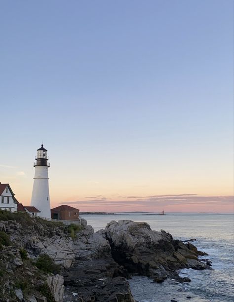 Cape Cod Aesthetic, East Coast Aesthetic, Lighthouse Sunset, Hamptons Aesthetic, Nantucket Summer, England Beaches, Hamptons Summer, Coastal Granddaughter, Matilda Djerf