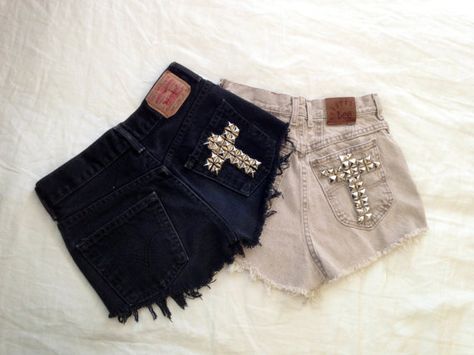 Spring Closet, High Wasted Shorts, Pocket Embroidery, Studded Shorts, Corporate Website, Studded Jeans, Popular Products, Stockholm Fashion, Pinterest Closet