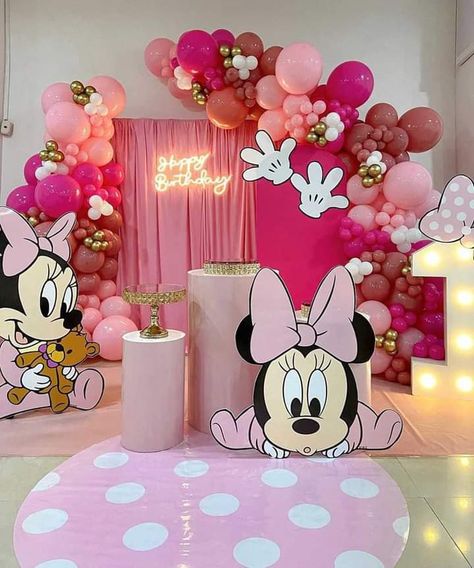 Minie Mouse Party, Mickey Mouse Birthday Decorations, Minnie Mouse Decorations, Baby Birthday Party Theme, Minnie Mouse First Birthday, Minnie Mouse Birthday Decorations, Mickey Theme, Minnie Mouse Baby Shower, Minnie Birthday Party