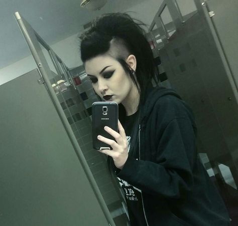 long hair shaved sides long mohawk gothic punk hairstyles Hair Shaved Sides, Long Hair Shaved Sides, Long Mohawk, Razor Cuts, Punk Hairstyles, Gothic Hair, Half Shaved Hair, Androgynous Hair, Shaved Side Hairstyles