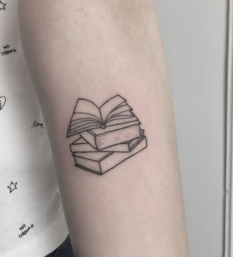 Reader Tattoo Ideas For Women, Thriller Book Tattoo Ideas, Book Tattoo Ideas Simple, Book Tattoo Fine Line, Literature Tattoos Minimalist, Zodiac Tattoos Virgo, Matching Book Tattoos, Minimalist Book Tattoo, Simple Book Tattoo