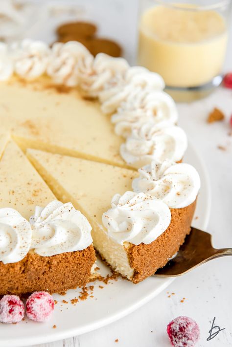 Easy Eggnog Cheesecake, Eggnog Cheesecake Recipe, Eggnog Dessert, Easy Eggnog, Eggnog Cheesecake, Eggnog Cookies, Gingersnap Crust, Rich Desserts, Ginger Snap Cookies