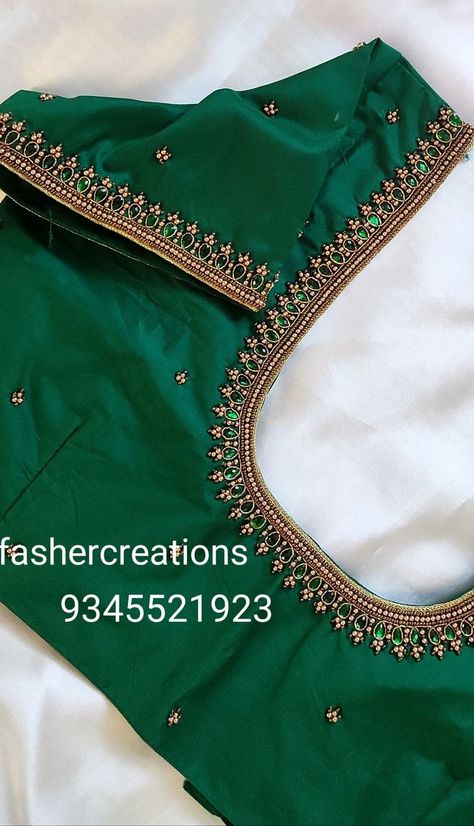 Blouse Neck Design Aari Work, Simple Hand Works On Blouses, Green Blouse Simple Work Designs, Very Simple Maggam Works, Simple Aari Blouse Designs For Saree, Magam Work Blouses Simple, Blouse Magam Designs, Blouse Hand Aari Work Designs, Blouse Neck Aari Designs