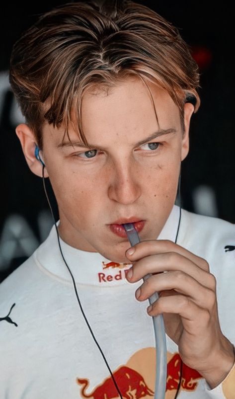 F1 Red Bull Racing, Liam Lawson, Get A Boyfriend, Valtteri Bottas, F1 News, Sergio Perez, Red Bull Racing, Indy Cars, Racing Driver