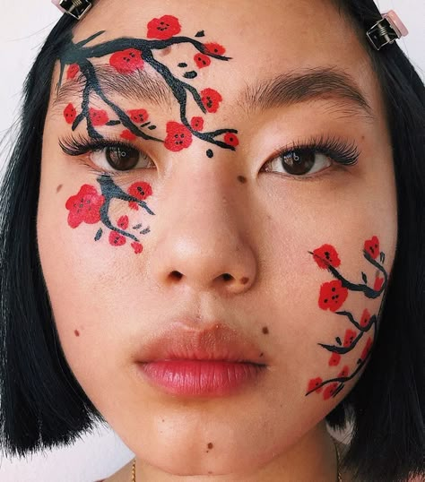 Flower Makeup, Face Paint Makeup, Face Art Makeup, Eye Makeup Designs, Colorful Eye Makeup, Edgy Makeup, Makeup Eye Looks, Creative Eye Makeup, Crazy Makeup