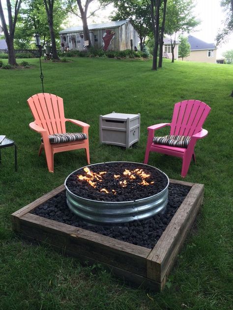 Diy Propane Fire Pit, Deck Redo, Fire Pit Plans, Fire Pit Essentials, Fire Pit Gallery, Yard Oasis, Easy Fire Pit, Backyard Fire Pit, Fire Pit Materials