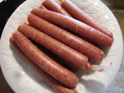 Homemade Hot Dogs Homemade Hotdogs Recipes, Homemade Hot Dogs, Cured Meat Recipes, Making Hot Dogs, Home Made Sausage, Sausage Making Recipes, Homemade Sausage Recipes, Processed Meat, Food Saver