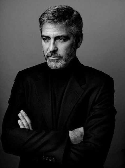 Style Icons: George Clooney – MANNER 얼굴 드로잉, Corporate Portrait, Man Portrait, Portrait Photography Men, Men Photography, Business Portrait, Celebrity Portraits, Poses References, George Clooney