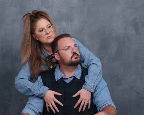 Old Jcpenney Portraits, Awkward Family Photos With Baby, Corny Couple Pictures, 80s Couples Photoshoot, Awkward 90s Couple Photos, Awkward Photo Shoot Ideas, Bc Penny Photoshoot, Funny Awkward Couple Photoshoot, 90s Sibling Photoshoot