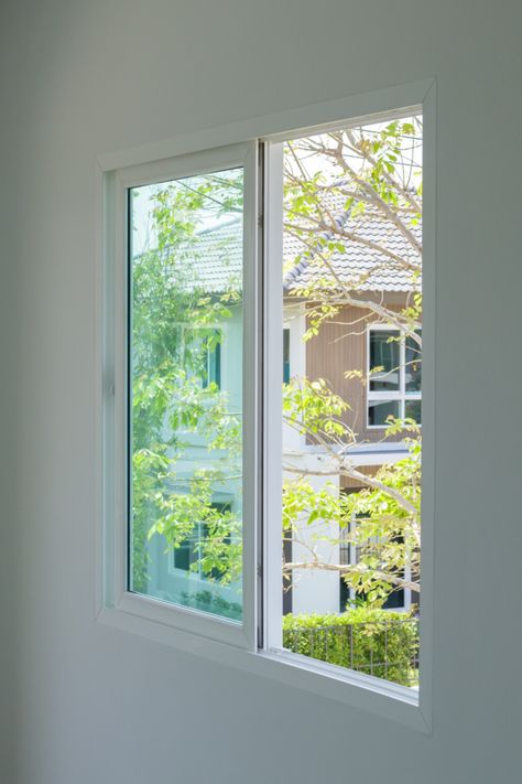 Sliding windows, also known as gliding windows, set a new standard for modern home design. They perfectly blend practicality, style, and versatility, making them an ideal choice for homeowners seeking both aesthetic appeal and functionality. Minimalist Window, Sliding Window, Modern Home Design, Sliding Windows, Window Styles, Next Home, Small Room, Window Design, Home Reno