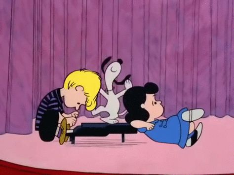 Snoopy GIFs - Find & Share on GIPHY Charlie Brown Piano, Animated Dance, Gifs Snoopy, Snoopy Gif, Snoopy Happy Dance, Snoopy Dance, Woodstock Snoopy, Sally Brown, Lucy Van Pelt