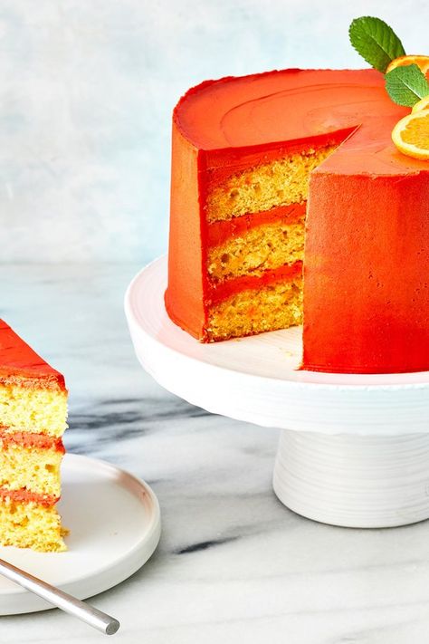 Aperol Spritz Cake | "The delicate blance of sweet, bitter and citrus that makes the cocktail so refreshing also makes for an unusual citrus cake." #cakerecipes #bakingrecipes #dessertrecipes #cakes #cakeideas Citrus Cake, Citrus Recipes, Slices Recipes, Processed Sugar, Strawberry Cakes, Round Cake Pans, Aperol Spritz, Banana Pudding, Orange Juice