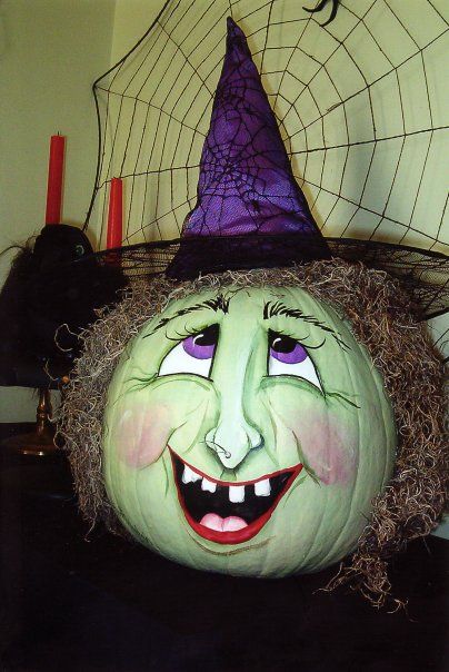 Painted pumpkin. I used acrylics, spanish moss, krylon sealer and store bough witch hat. Pumpkin Painting Ideas Halloween, Painting Ideas Halloween, Pumkin Decoration, Halloween Pumpkin Crafts, Creative Pumpkin Painting, Creative Pumpkin Decorating, Halloween Gourds, Pumpkin Drawing, Halloween Decor Diy