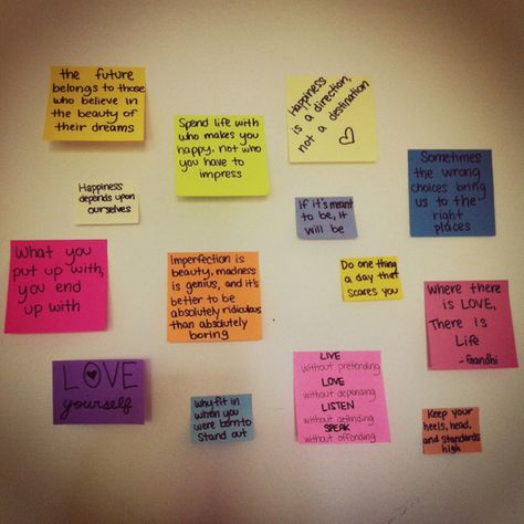 Motivational Wall of Quotes Stick Notes Ideas, Stick Notes Ideas Wall, Wall Of Quotes, Sticky Note Wall, Sticky Notes Ideas, Study Room Design Ideas, Wall Notes, Sticky Notes Quotes, Notes Quotes