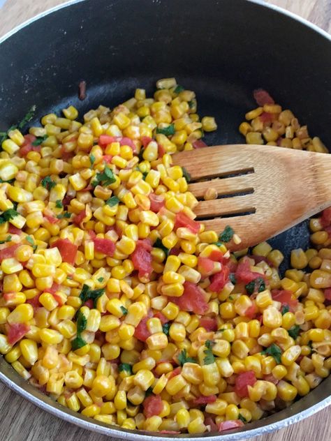 Crisp sweet corn, chopped tomato, cilantro, and lime come together to create the best side dish. Southwestern corn is an easy and healthier side dish to serve alongside Mexican food or for any dinner. Only takes minutes to prepare and it's so yummy! Healthy Pizza Sauce, Southwestern Corn, Banana Cookies Healthy, Best Side Dish, Healthy Paleo Recipes, Veggie Noodles, Side Dish Recipes Easy, Easy Side Dish, Healthy Pizza