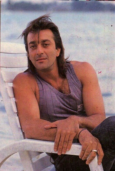 Sanjay Dutt Jail Photo, Salman Khan Young, Sanju Baba, Aima Baig, Salman Khan Photo, Sanjay Dutt, Heart Throb, Indian Pictures, Movie Cast