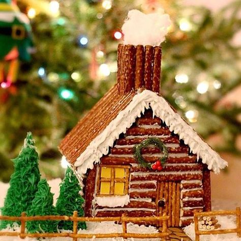 Gingerbread House With Chimney, Swiss Gingerbread House, Camping Gingerbread House, Cheese Gingerbread House, Complex Gingerbread House, Western Gingerbread House, Cabin Gingerbread House Ideas, Forest Gingerbread House, Gingerbread Chimney