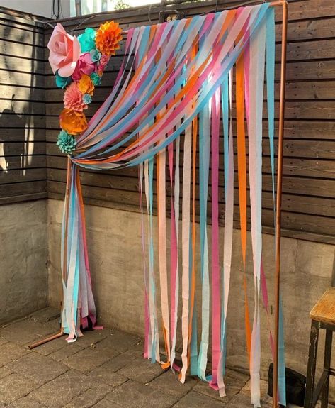 30 Fest Party, Stall Decorations, Streamer Backdrop, Paper Party Decorations, Home Decor Ideas Bedroom, Paper Art Craft, Decor Ideas Bedroom, Home Decoration Ideas, Stage Decorations