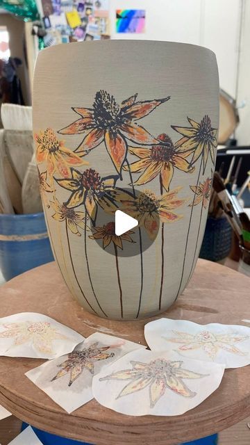 Wendy Calder - Bristol potter on Instagram: "Monoprint and sgraffito echinaceas ☺️  I’m enjoying working on some bigger canvases!   #sgraffitoceramics #bristolpotter #madeinbristol #monoprintsonclay #celebratingceramics #botanicaldesigns #echinaceas #whiteearthenwareclay #ceramicsuk #ceramicistsofinstagram #potterslife" Monoprinting On Clay, Ceramic Monoprinting, Monoprint On Clay, Scrafito Pottery, Clay Scrafitto, Sgraffito Mushrooms, Scraffito Designs Simple, Underglaze Transfer Pottery, Peters Pottery