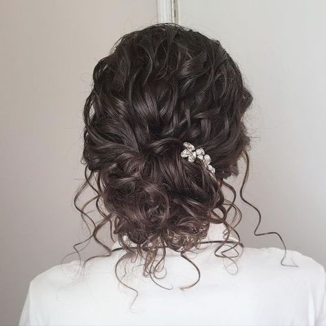 Low Bun for All Hair Types Curly Hair Bun Styles, Debs Hairstyles, Low Bun Bridal Hair, Curly Prom Hairstyles, Grad Hairstyles, Hairstyle Ideas For Long Hair, Low Bun Wedding Hair, Curly Bridal Hair, Short Hairstyle Ideas