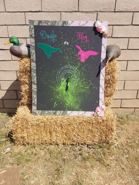 Duck hunting gender reveal. Drake or Hen? Duck Hunting Gender Reveal, Hunting Gender Reveal Ideas, Hunting Gender Reveal, Rustic Nursery Room Ideas, Country Gender Reveal, Hunting Baby, Hunting Themes, Bow Gender Reveal, Pregnancy Gender Reveal