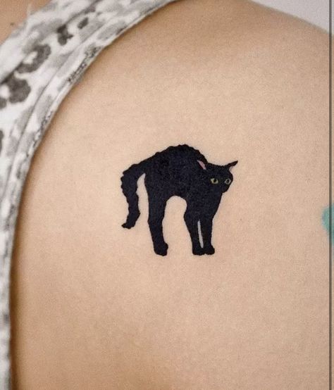 Crazy Cat Tattoo, Scared Cat Tattoo, Cat Teeth Tattoo, Striped Cat Tattoo, Simple Black Cat Tattoo, Small Black Cat Tattoo, Savage Cat, Cat Symbolism, Egyptian Cat Tattoos