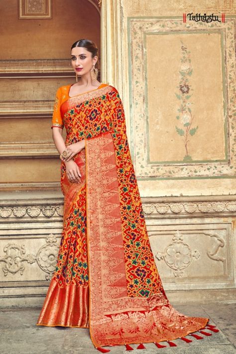 👇 PRICE Rs 3733+ Shiping extra FABRIC - TOP DYED PATOFA SILK SAREE's Patola Saree, Crepe Saree, Neck Deep, Designer Sarees Online, Art Silk Sarees, Red Saree, Silk Sarees Online, Traditional Sarees, Indian Ethnic Wear