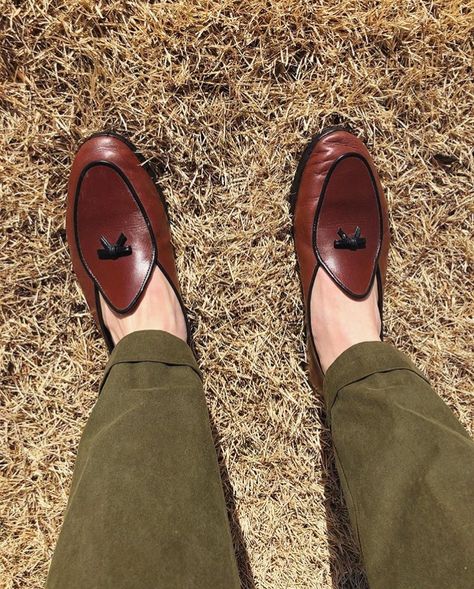 Belgian Loafers Mens, Dress Shoes Men Loafers, Belgian Shoes, Belgian Loafers, Moccasin Shoes, Preppy Mens Fashion, Men Dress Shoes, Moccasins Mens, Moccasins Shoes