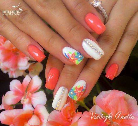 Hawaiian Flower Nails, Hawaiian Nails, Hawaii Nails, Beautiful Manicure, Manicure Designs, Tropical Nails, Coral Nails, Her Nails, Pretty Nail Art Designs