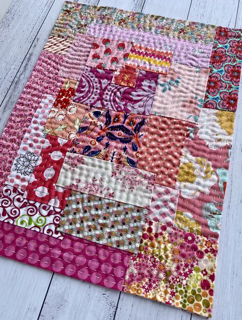 Kwandi Quilting, Kawandi Quilt Tutorial, Kwandi Quilts, Kawandi Quilts, Kantha Patchwork Quilt, Stitching Diy, Quilted Placemat, Boro Stitching, Free Quilting Patterns